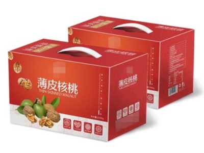 來(lái)濟(jì)南禮品盒定制廠(chǎng)家定制干果禮盒，讓您過(guò)個(gè)喜慶年！